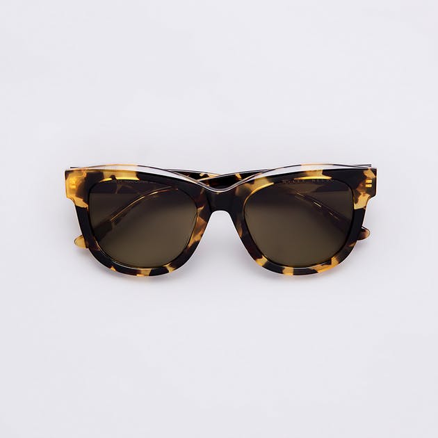 Elizabeth in Yellow Tort