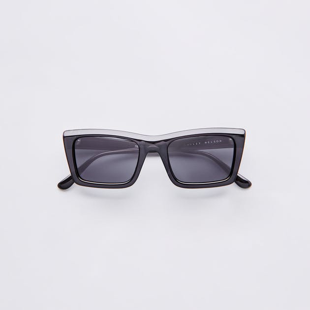 Miriam in Onyx